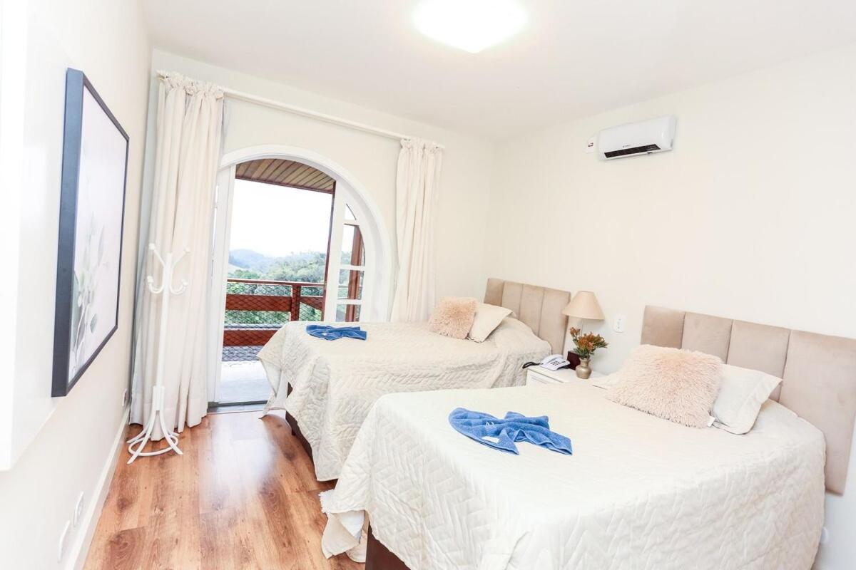 Quatre Saison 412 - Flat Nas Montanhas Perfeito Para Relaxar Campos do Jordão מראה חיצוני תמונה